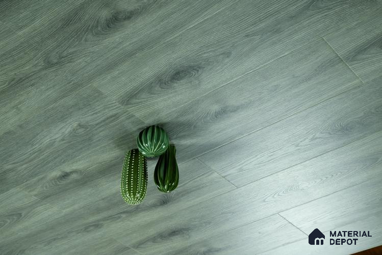 HDF Real Wood Matte Surface Laminate Wood Floor AC5 Grade LF 00335 C Royale Tyrol 48 x 9 inch (1215x240 mm) - 12 mm | Valinge Click Wax Locking Aqua Protect 12 Hours Water Resistance | Anti Static and Stain Resistant | 0.5 mm U Groove | Real Wood Touch Surface | Uniclic Installation | 12 Plank Variations | 25 Years Warranty