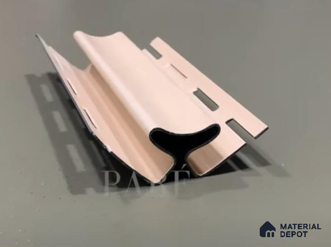 Dura + Exterior Facade Larch Inside Corner | 3660 x 75 x 12 mm