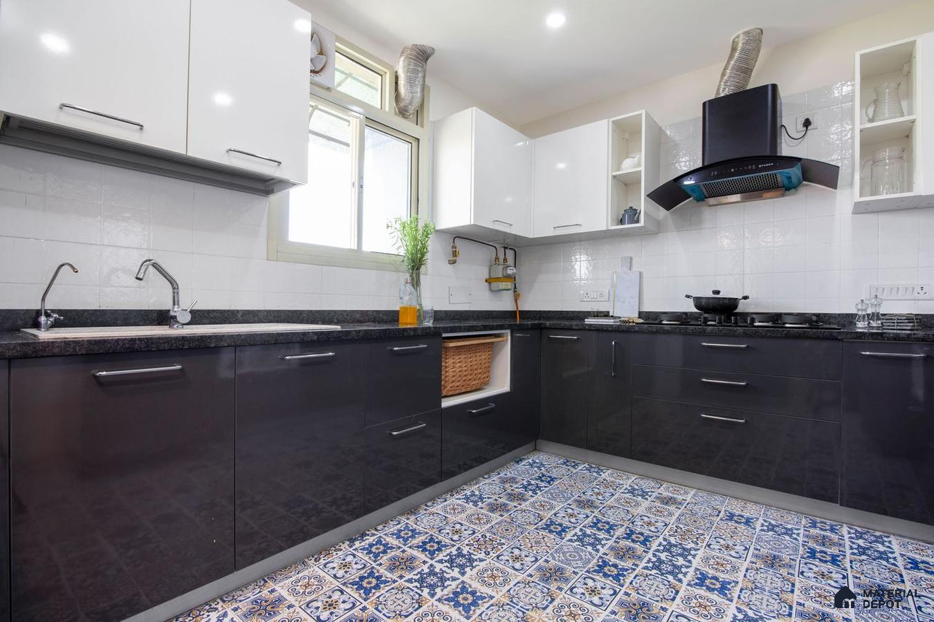 Urban Retreat: Contemporary 3 BHK in Dwarka